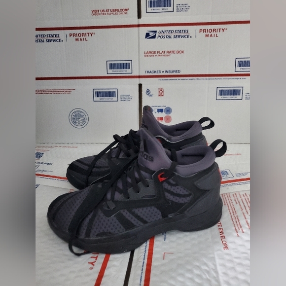 Adidas D Lillard Junior Basketball Shoes Sneakers Black 5 and a half - Picture 3 of 6